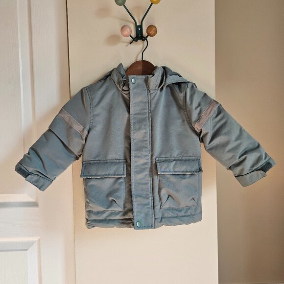 H&M Water-Resistant Padded Parka and Snow Pants with Suspenders - Picture 2 of 16